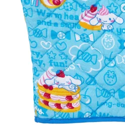 BIOWORLD Cinnamoroll Berry Sweets Oven Mitt