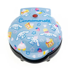 Uncanny Brands LLC Cinnamoroll Mini Waffle Maker