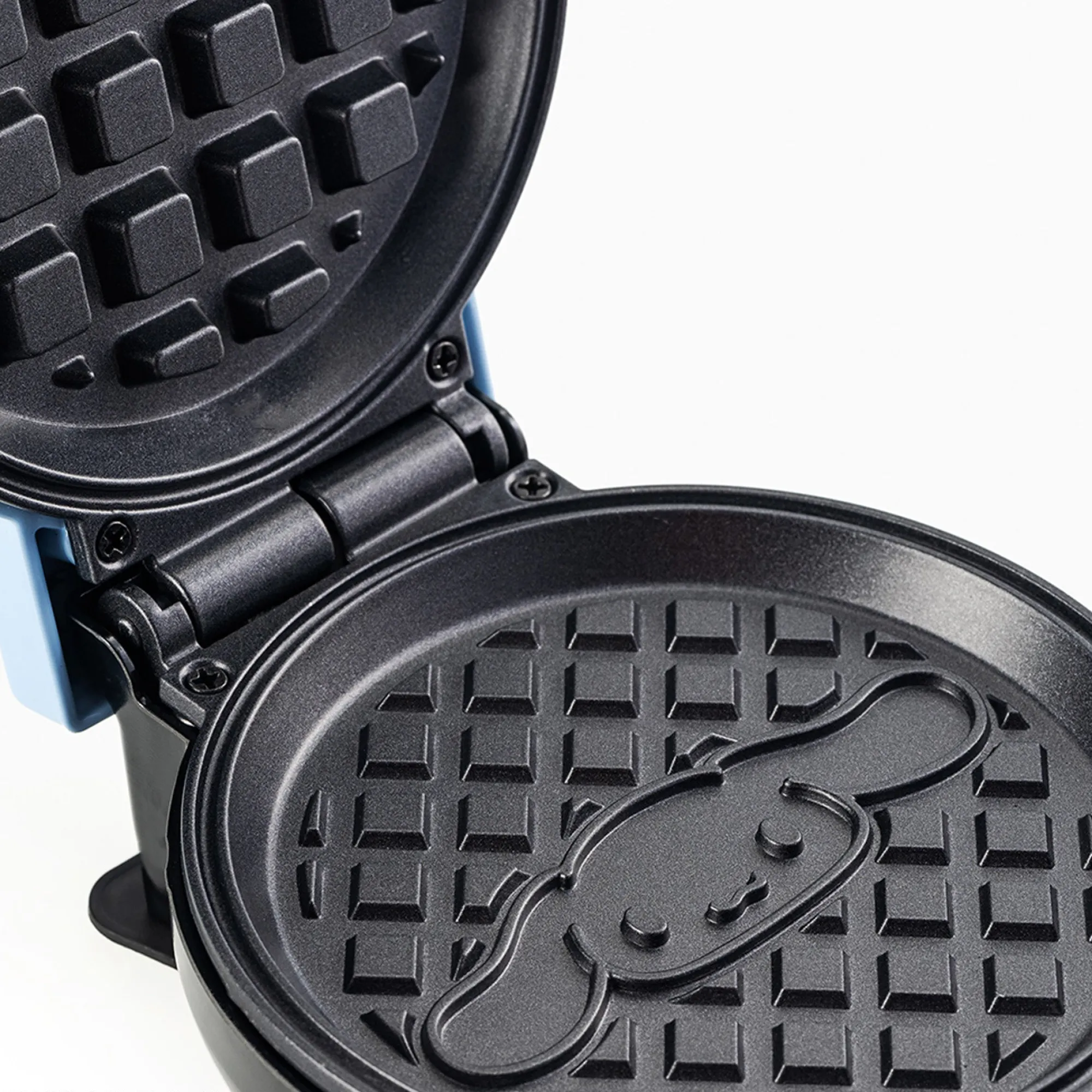 Uncanny Brands LLC Cinnamoroll Mini Waffle Maker