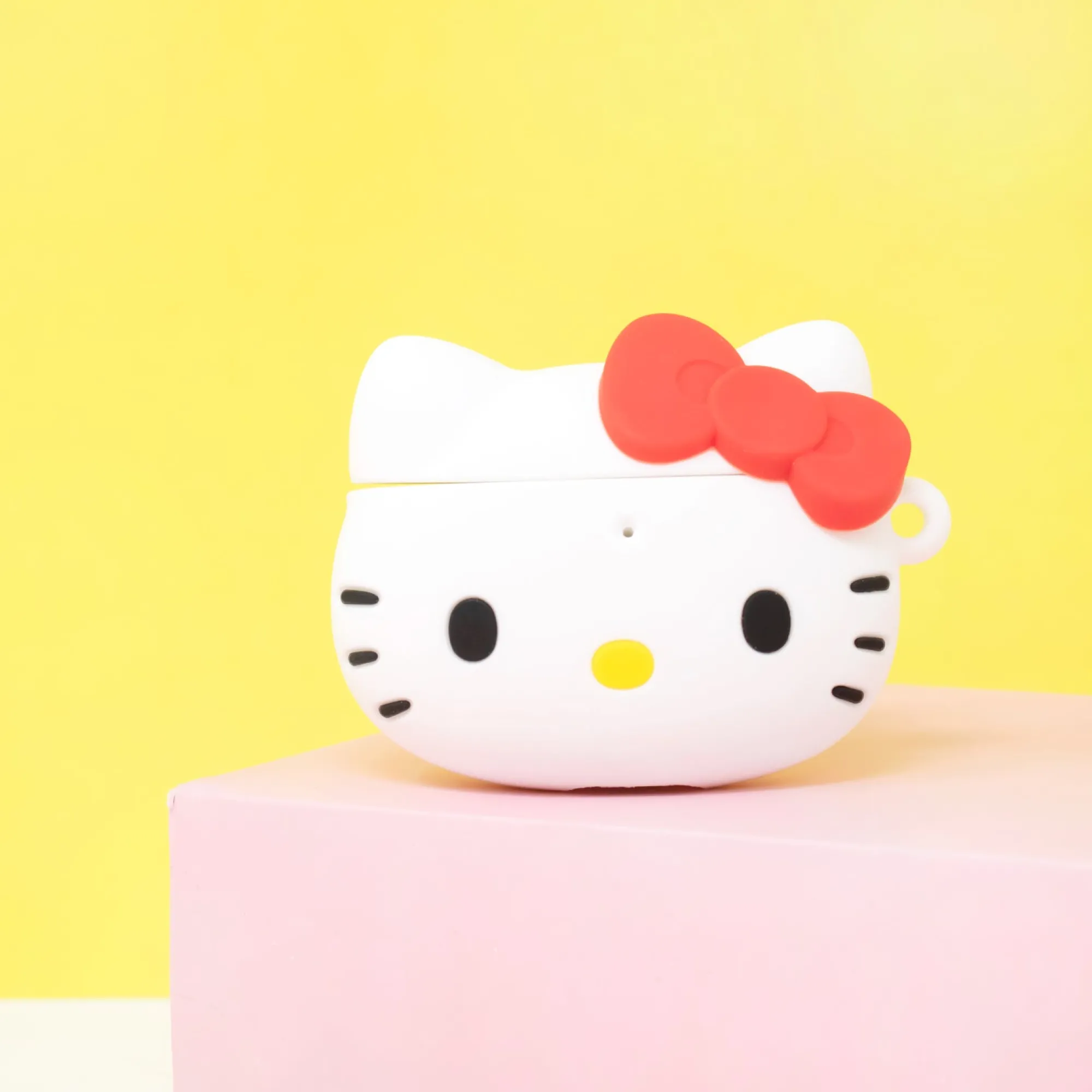 Hamee.com - Hamee US Hello Kitty AirPods Case