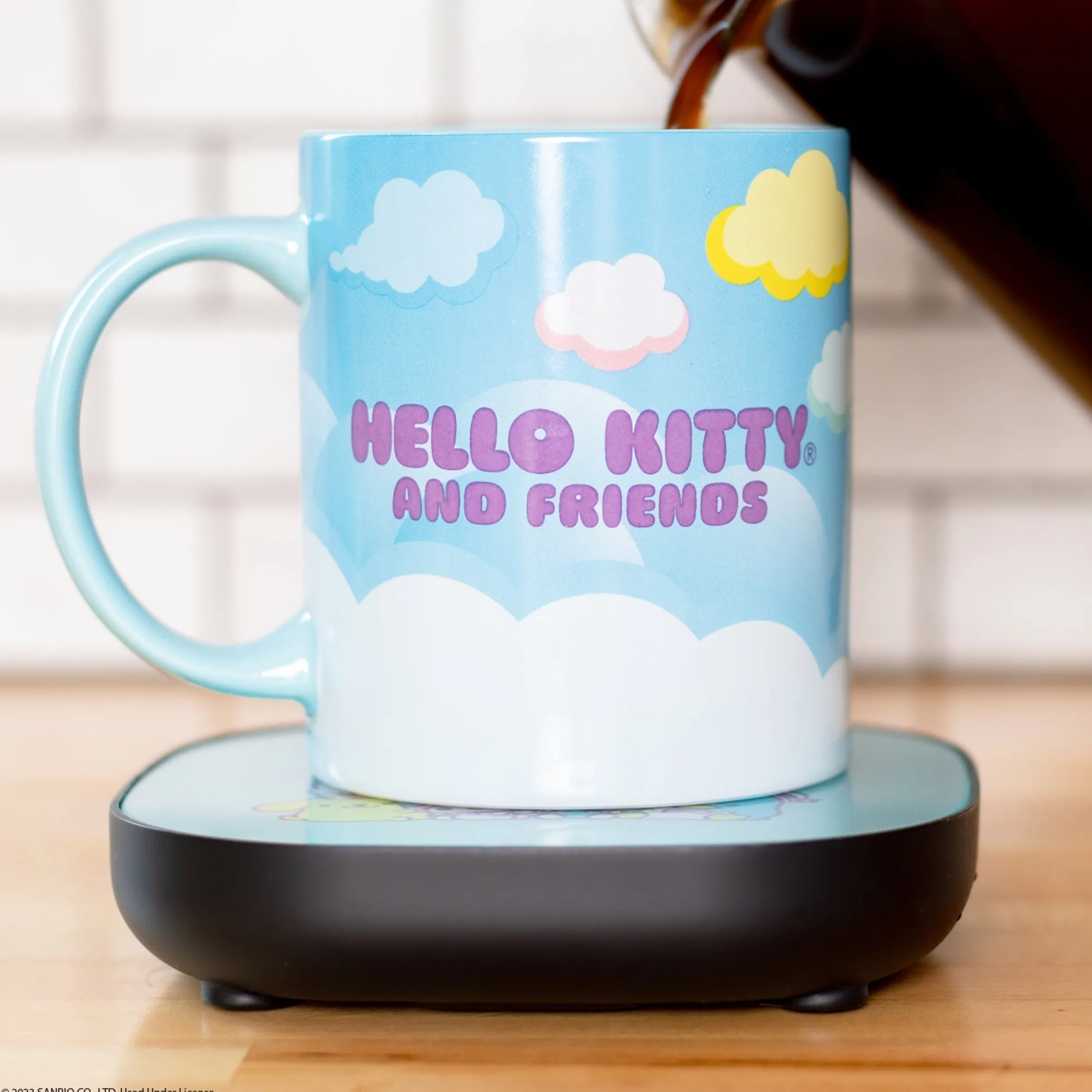 Uncanny Brands Wholesale Hello Kitty and Friends Coffee Mug & Warmer Set