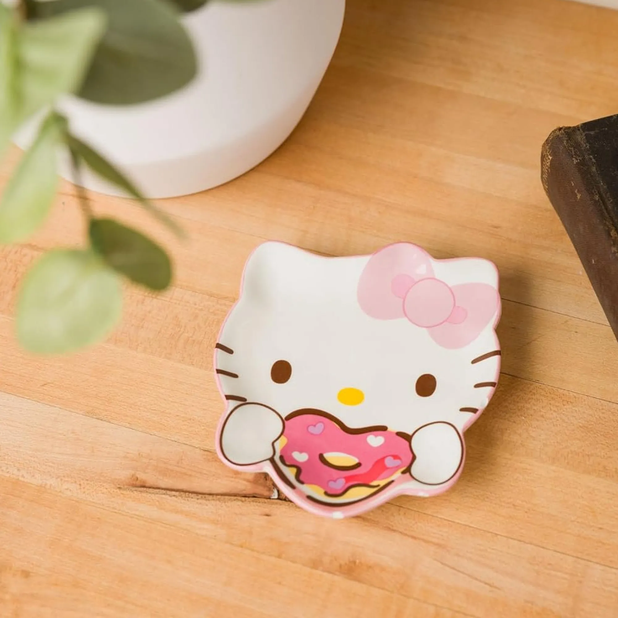 Silver Buffalo LLC Hello Kitty Heart Donut Ceramic Spoon Rest