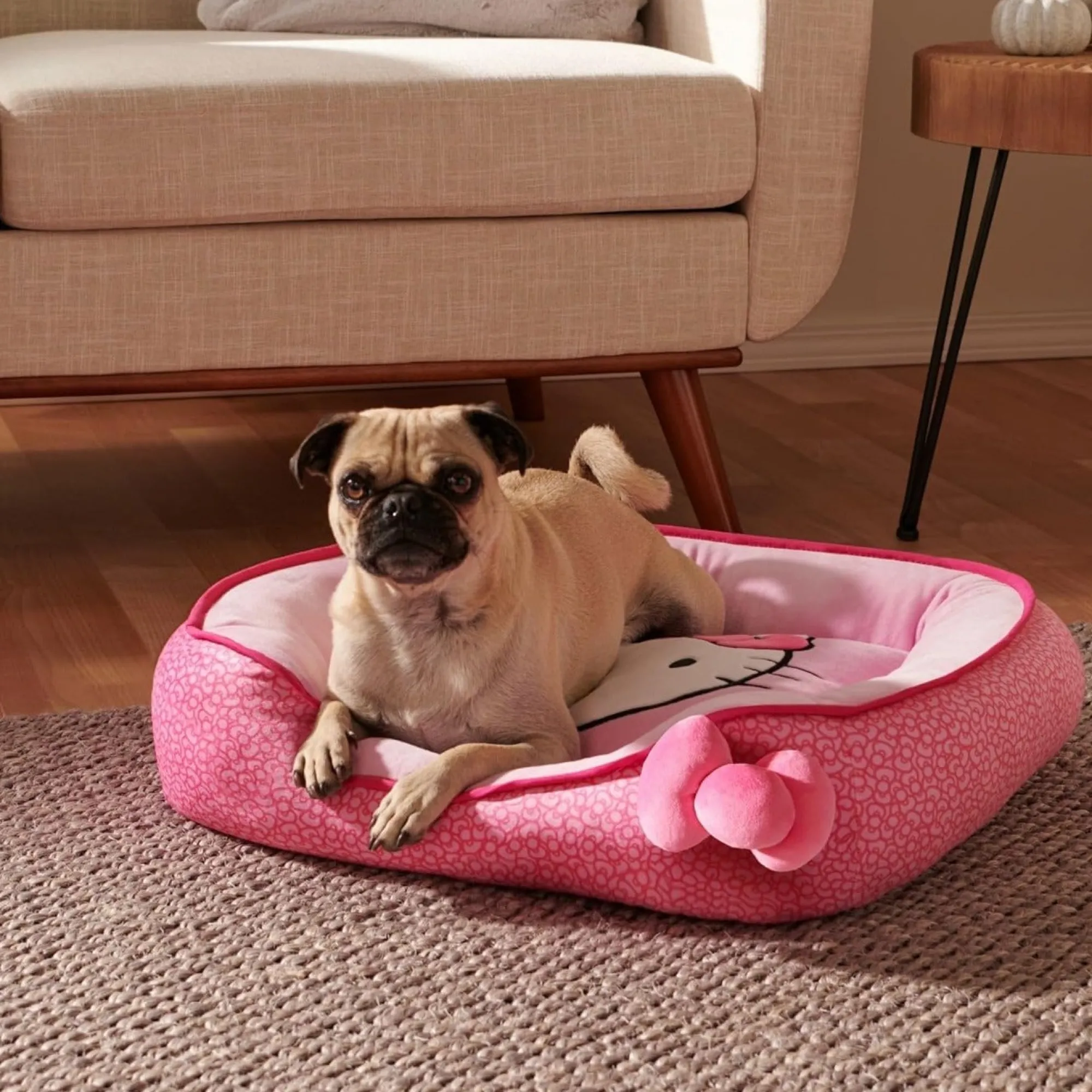 Jazwares LLC Hello Kitty Pink Pet Bolster Bed (Small)
