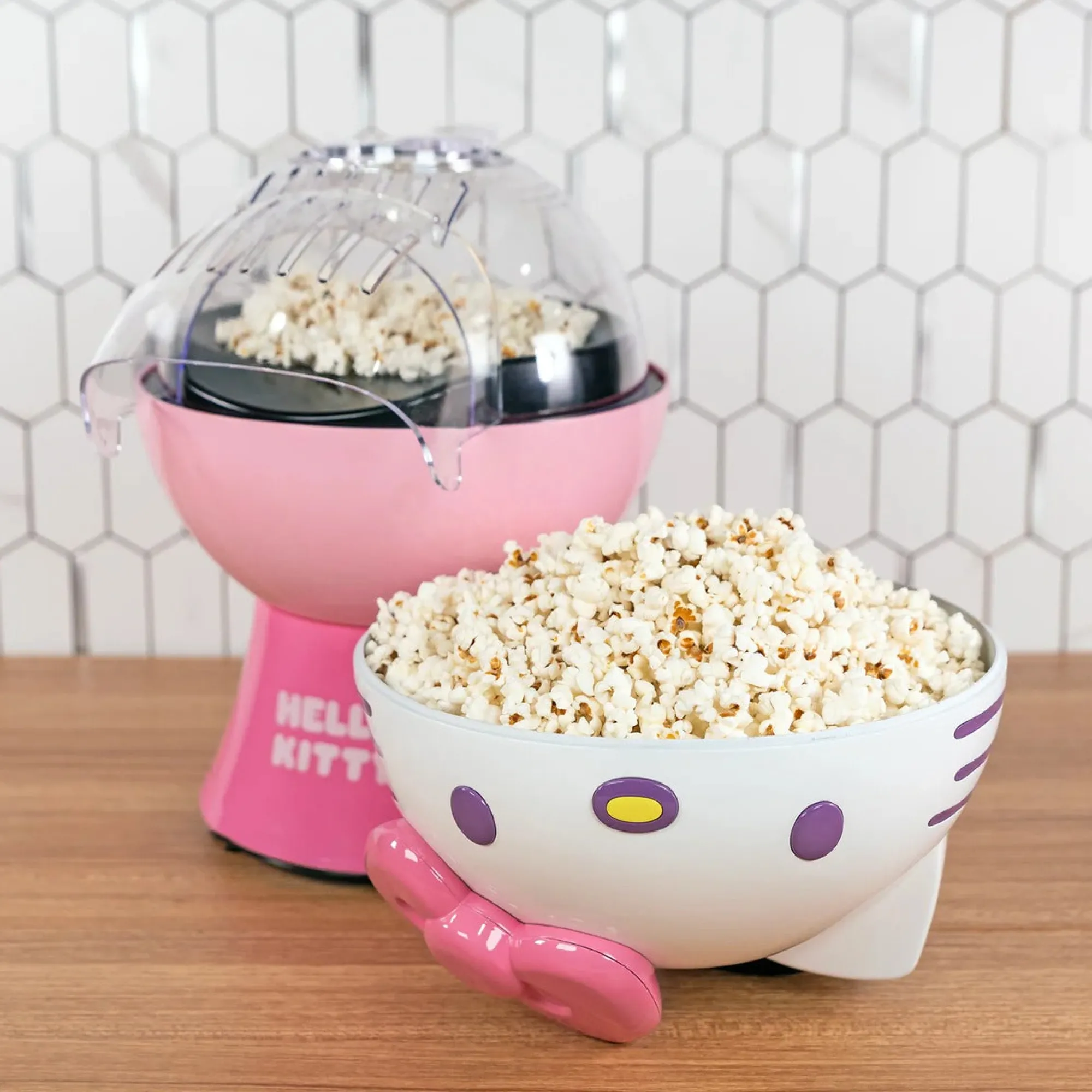 Uncanny Brands LLC Hello Kitty Popcorn Maker