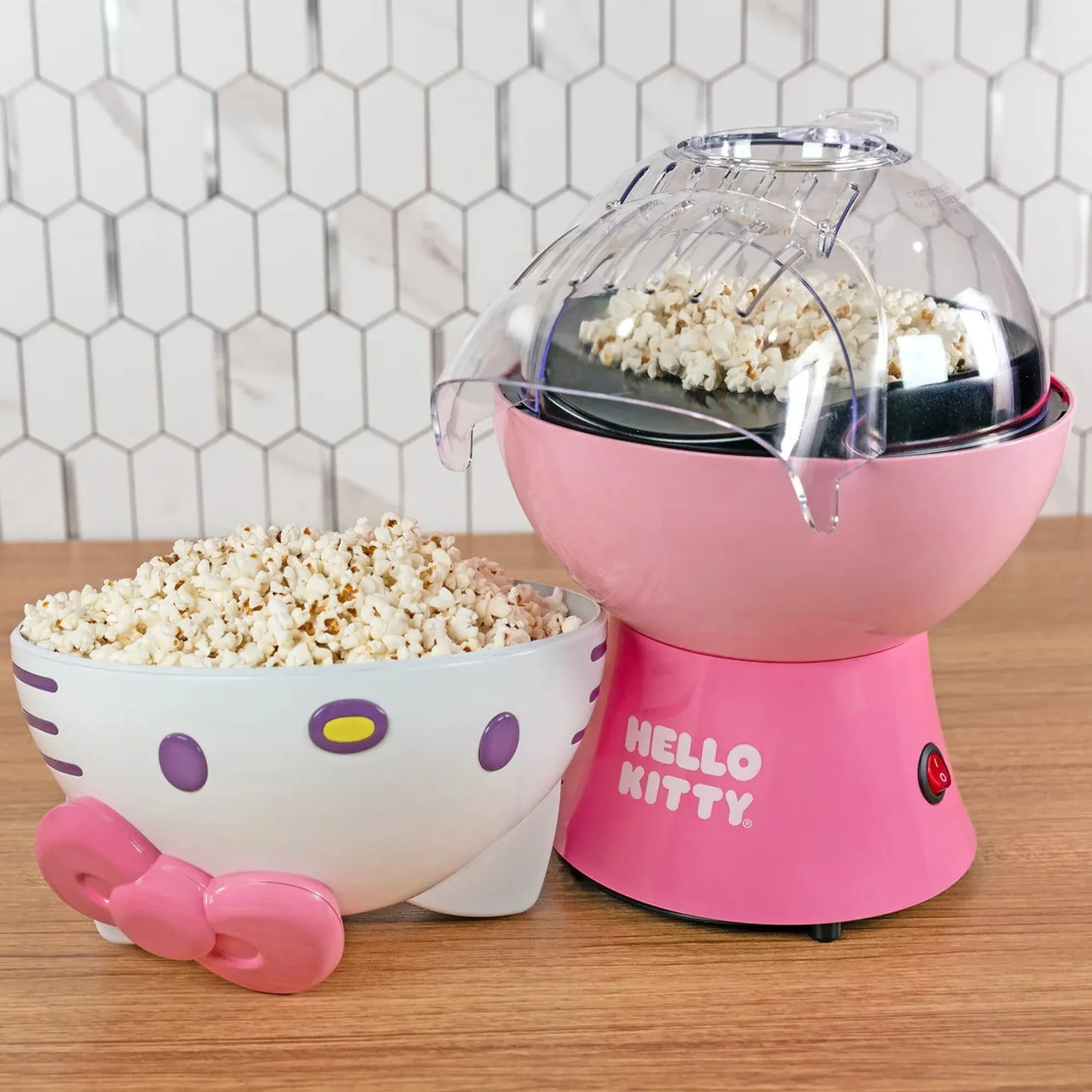 Uncanny Brands LLC Hello Kitty Popcorn Maker