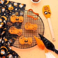 Handstand Kitchen Hello Kitty Spooky Cookie Cutter Set with Spatula