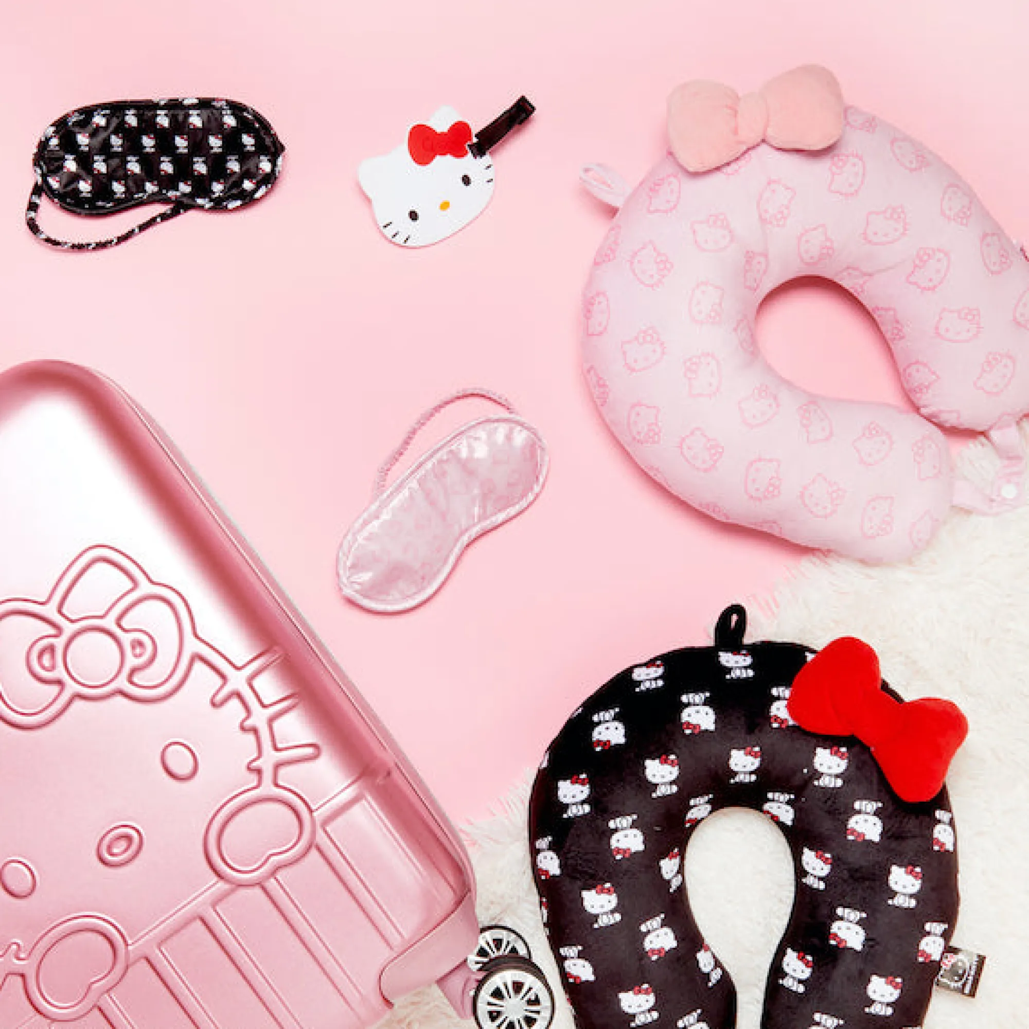Ful Luggage Hello Kitty x FUL Neck Pillow