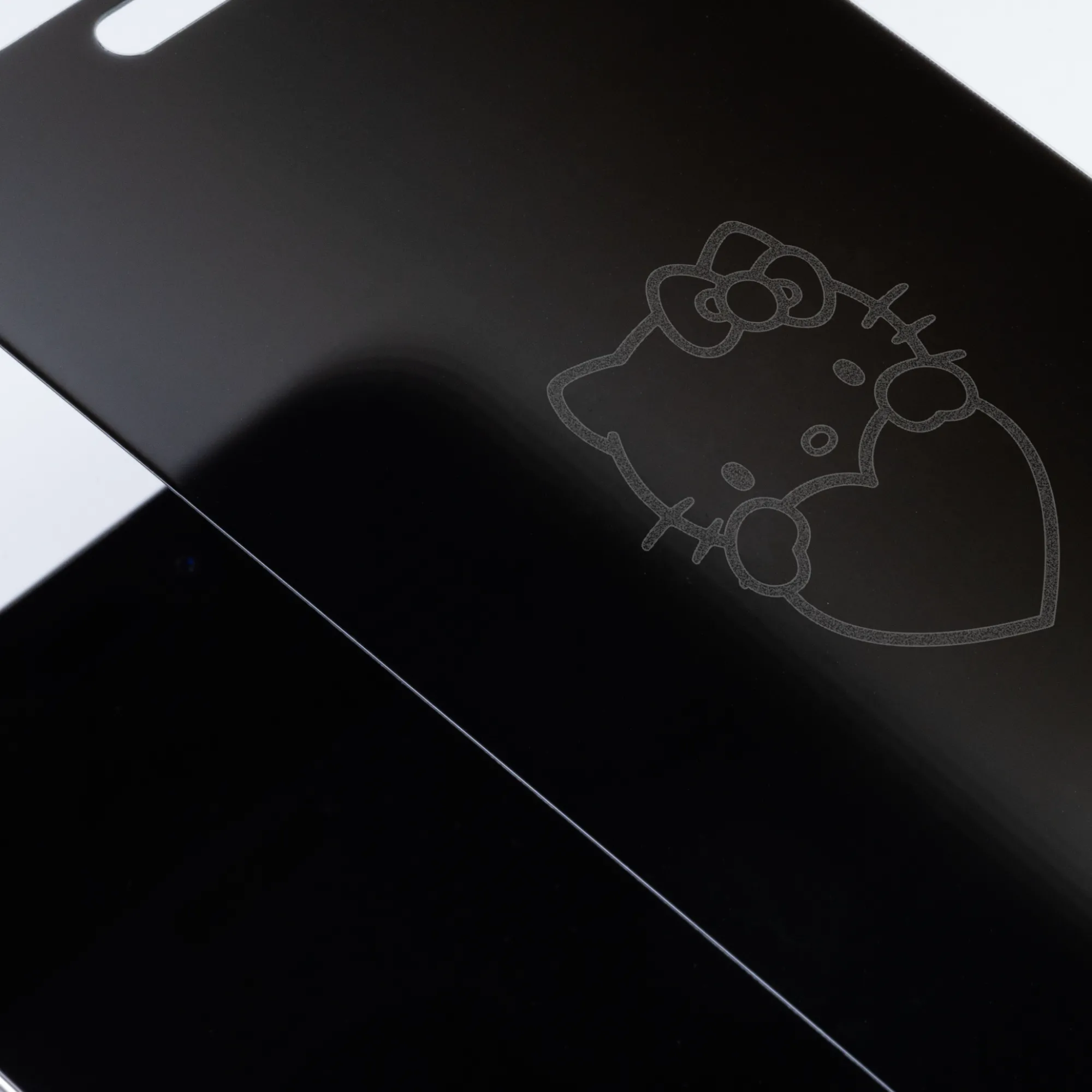 Screen Skinz Hello Kitty x Hands Heart Privacy Screen Protector