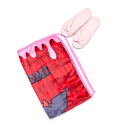 NAKAJIMA CORPORATION Kuromi Throw Blanket (Strawberry Treat Series)